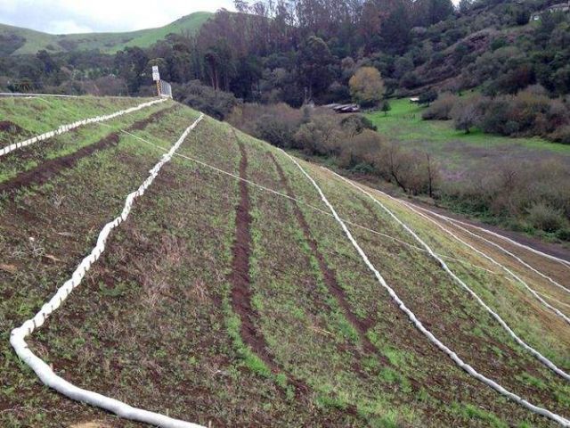 SiltSoxx Slope Interruption Natural Mesh Biodegradable SiltSoxx Slope Interruption Natural Mesh Biodegradable